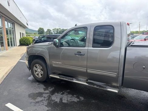 Used 2013 GMC Sierra 1500 SLE w/ Power Tech Package AWD/4WD image 1