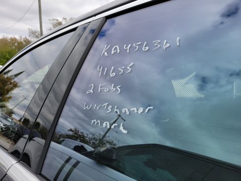 Used 2019 Mercedes-Benz S 560 Sedan image 6