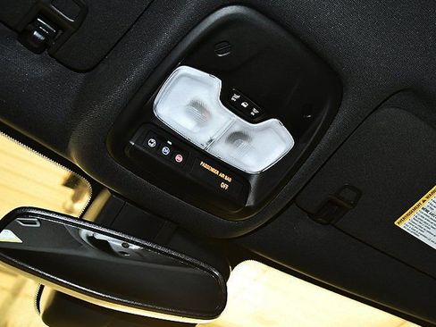 Used 2023 Chevrolet TrailBlazer RS w/ Convenience Package image 26