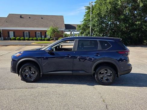 New 2026 Nissan Rogue SV w/ Cold Weather Package FWD image 4