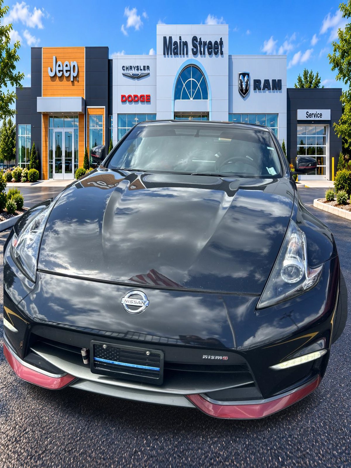 Used 2016 Nissan 370Z NISMO RWD image 1