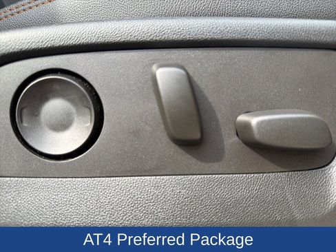 Used 2022 GMC Sierra 1500 AT4 w/ AT4 Premium Package image 28