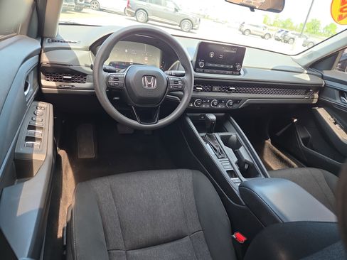 Used 2023 Honda Accord EX image 8