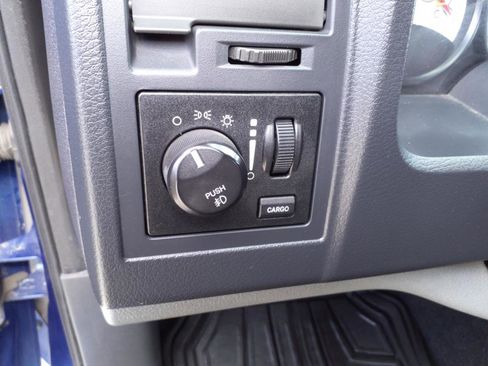 Used 2011 Dodge Dakota Big Horn image 21