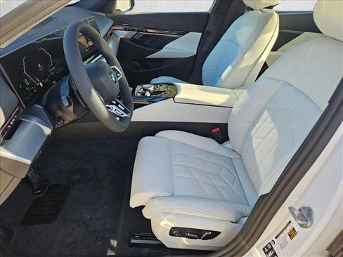 New 2026 BMW 530i xDrive w/ M Sport Package image 15