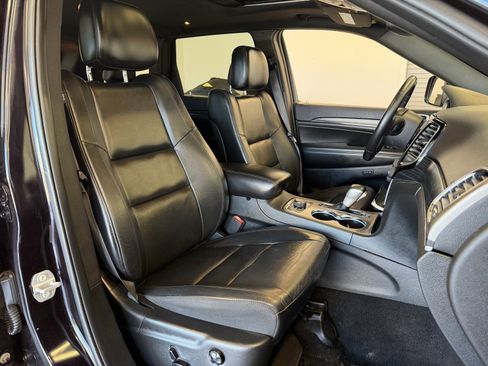 Used 2020 Jeep Grand Cherokee Limited image 49