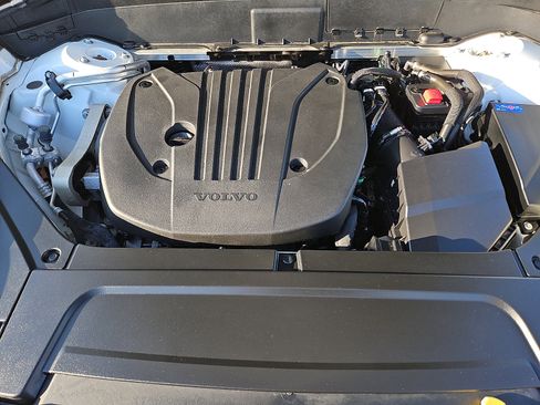 Certified 2023 Volvo XC90 B5 Plus w/ Protection Package Premier image 28