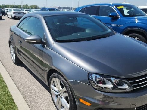 Used 2014 Volkswagen Eos Executive FWD image 13