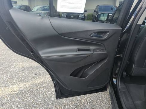 Used 2018 Chevrolet Equinox Premier FWD image 26