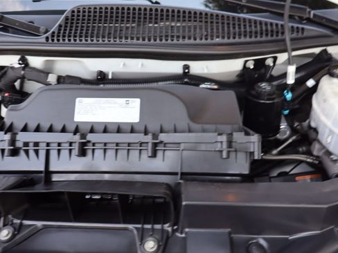 Used 2018 Chevrolet Express 2500 Extended RWD image 34