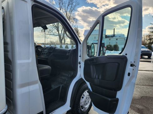 Used 2019 RAM ProMaster 3500 w/ Premium Appearance Group image 31
