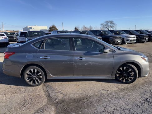Used 2017 Nissan Sentra SR Turbo w/ SR Turbo Premium Package image 6