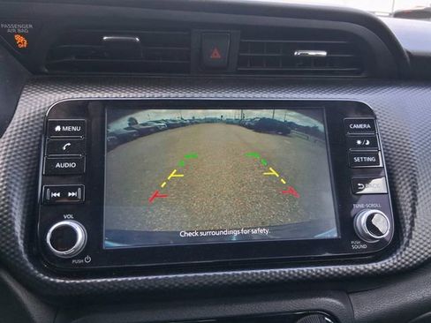 Used 2022 Nissan Kicks SV FWD image 7