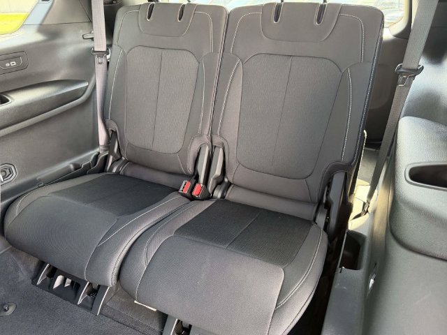 Used 2025 Jeep Grand Cherokee L Laredo w/ Luxury Tech Group I RWD image 22