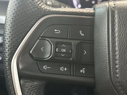Used 2024 Toyota Tacoma TRD Off-Road AWD/4WD image 24