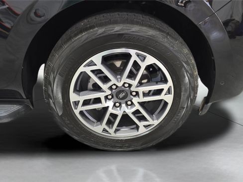 Used 2025 Ford Expedition Max Active image 30