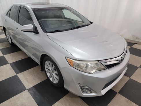 Used 2013 Toyota Camry XLE image 4