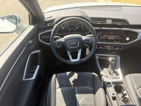 Used 2025 Audi Q3 2.0T Premium AWD/4WD image 24