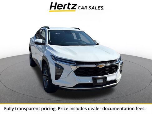 Used 2025 Chevrolet Trax LT w/ LT Convenience Package FWD image 1