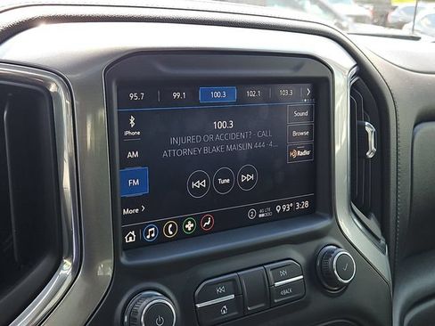 Used 2020 Chevrolet Silverado 1500 LT Trail Boss AWD/4WD image 37