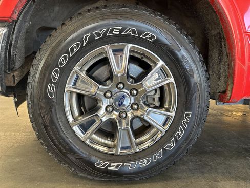 Used 2016 Ford F150 Lariat image 10