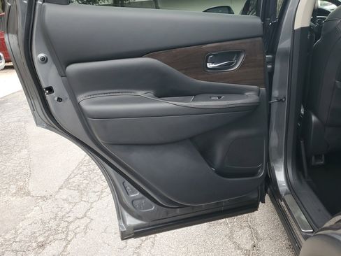 Used 2020 Nissan Murano Platinum w/ Cargo Package image 12