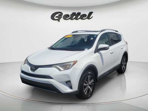 Used 2017 Toyota RAV4 XLE w/ Premium Special Value Package AWD/4WD image 1