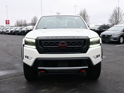 Certified 2022 Nissan Frontier PRO-4X image 3