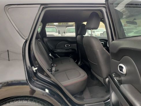 Used 2015 Kia Soul + image 31