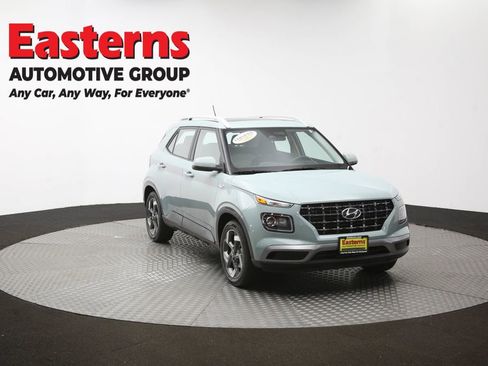 Used 2025 Hyundai Venue SEL FWD image 52