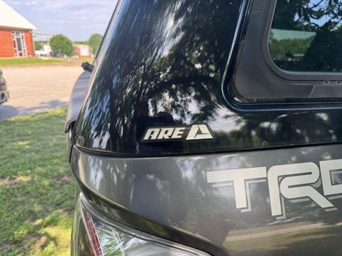 Used 2023 Toyota Tacoma TRD Sport w/ TRD Premium Sport Package AWD/4WD image 3