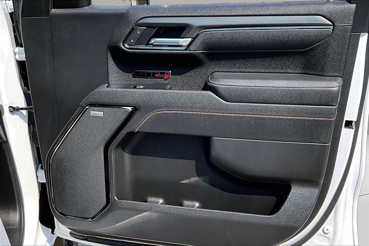 Used 2025 GMC Sierra 1500 AT4 AWD/4WD image 29