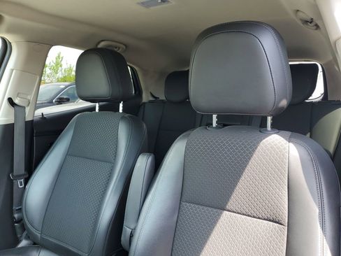 Used 2022 Buick Encore Preferred w/ Safety Package AWD/4WD image 9