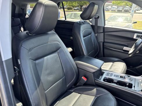 Used 2022 Ford Explorer Limited w/ Equipment Group 301A image 69