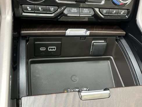 Certified 2024 GMC Yukon Denali AWD/4WD image 27