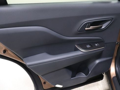 New 2026 Toyota Crown Signia image 12