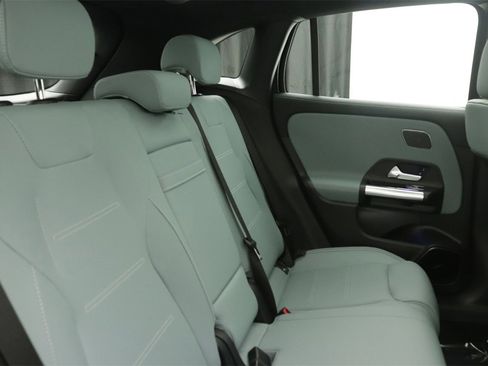 New 2026 Mercedes-Benz GLA 35 AMG 4MATIC image 10