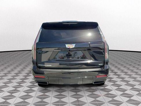 Used 2025 Cadillac Escalade ESV Sport Platinum AWD/4WD image 5