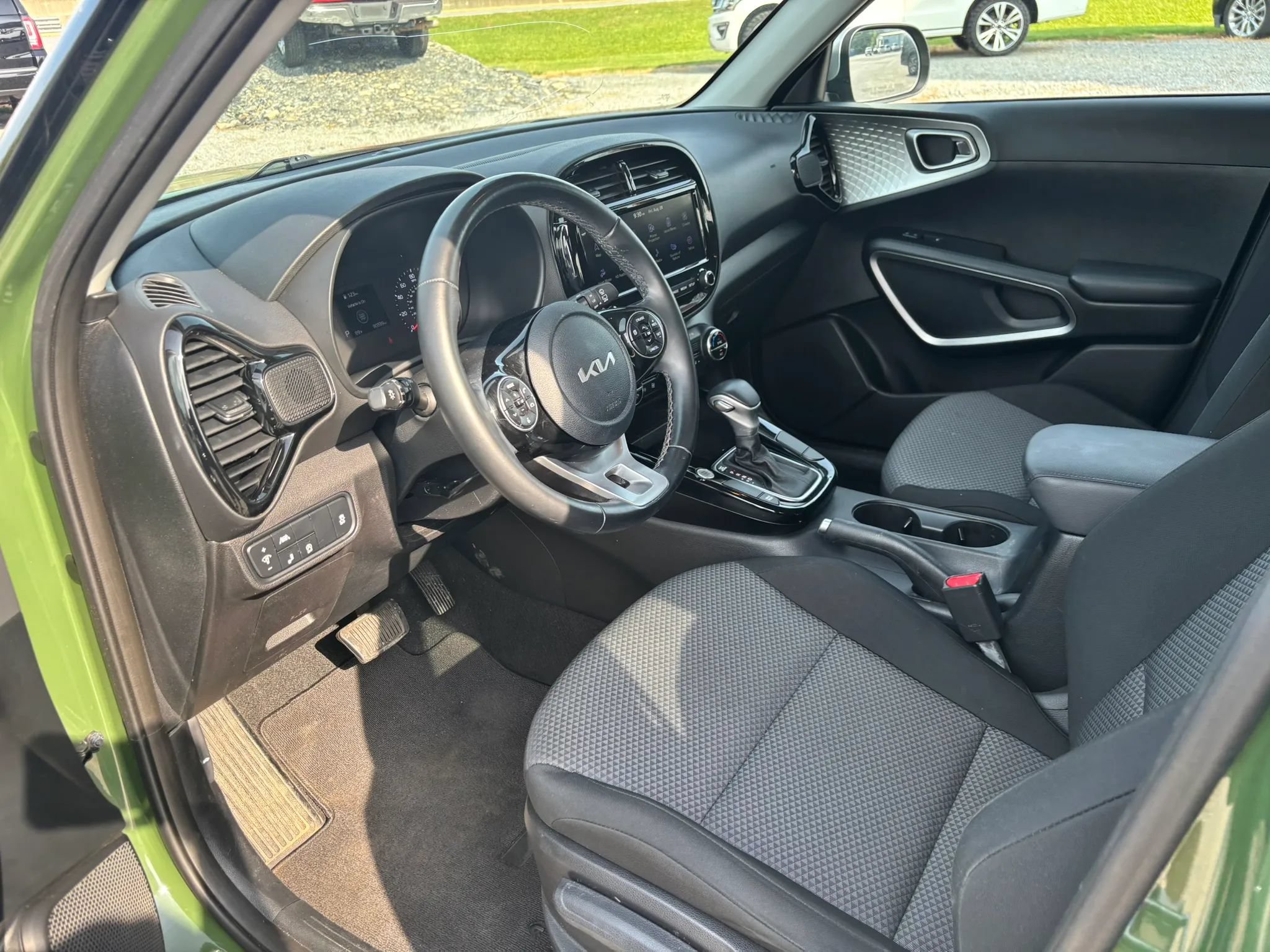 Used 2022 Kia Soul X-Line FWD image 11