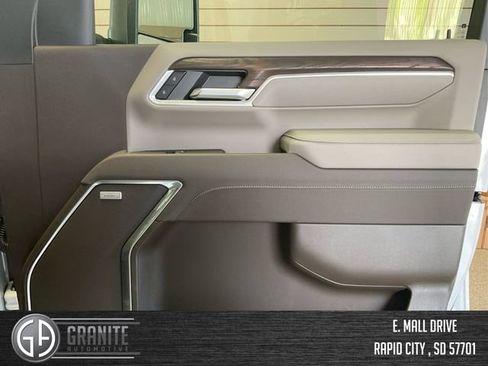 New 2025 GMC Sierra 3500 SLT AWD/4WD image 20
