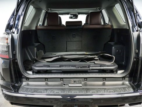 Used 2022 Toyota 4Runner Limited RWD image 24