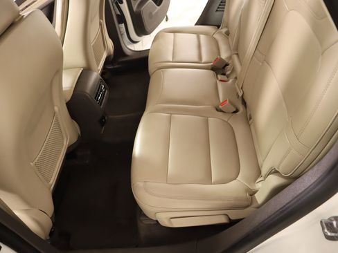 Certified 2024 Lincoln Corsair FWD image 12
