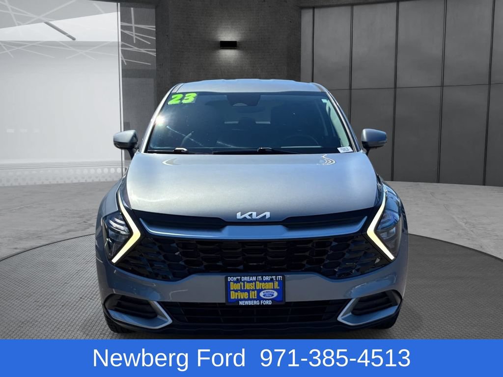 Used 2023 Kia Sportage EX FWD image 2