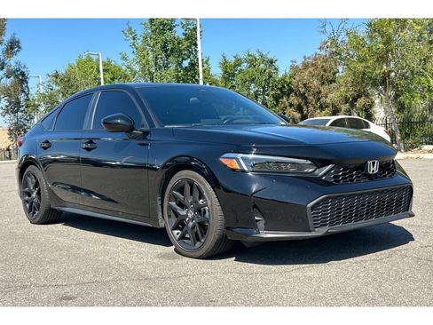 Used 2025 Honda Civic Sport image 8