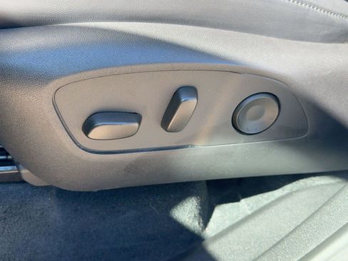 Used 2024 GMC Acadia Elevation w/ Luxury Package image 13