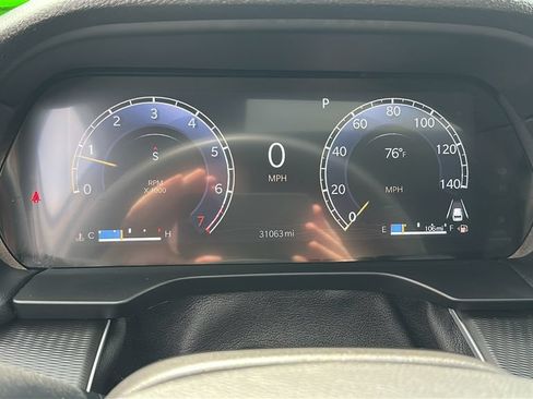 Used 2025 Jeep Grand Cherokee Altitude AWD/4WD image 18
