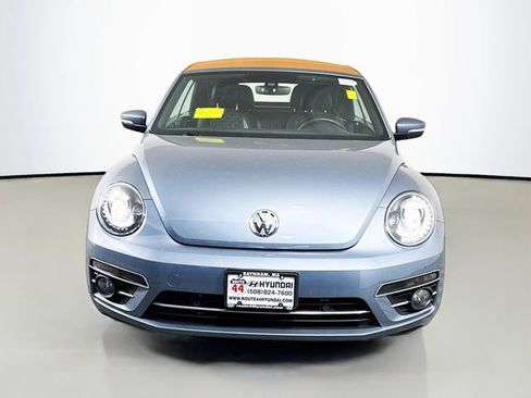Used 2019 Volkswagen Beetle 2.0T Final Edition SEL FWD image 9