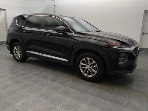 Used 2020 Hyundai Santa Fe SE FWD image 11