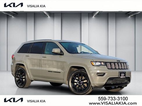 Used 2021 Jeep Grand Cherokee Laredo X image 1