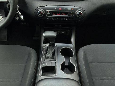 Used 2019 Kia Sorento FWD V6 image 22